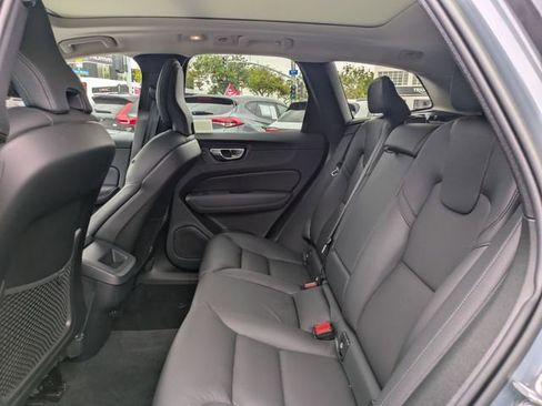 Certified 2023 Volvo XC60 B5 Plus w/ Protection Package Premier AWD/4WD image 27