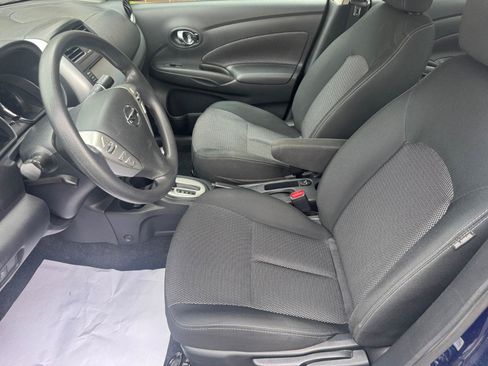 Used 2019 Nissan Versa SV FWD image 5