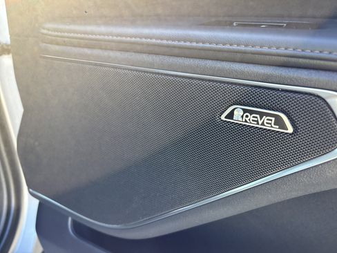 Used 2024 Lincoln Nautilus Reserve w/ Equipment Group 202A image 11