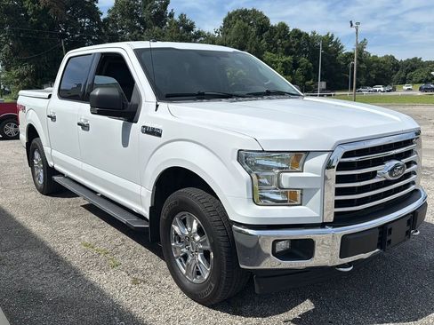 Used 2017 Ford F150 XLT w/ Equipment Group 302A Luxury AWD/4WD image 8