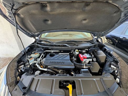 Used 2023 Nissan Rogue SV FWD image 33