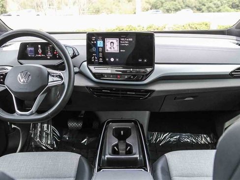 Used 2023 Volkswagen ID.4 Pro image 12