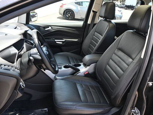 Used 2016 Ford C-MAX SEL w/ Equipment Group 302A FWD image 17