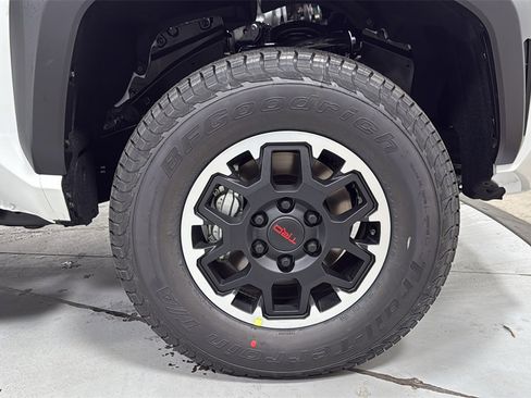 New 2026 Toyota Tacoma TRD Off-Road image 21