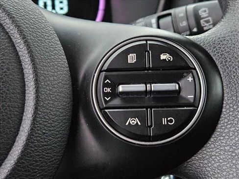 Used 2025 Kia Soul LX w/ LX Technology Package image 21