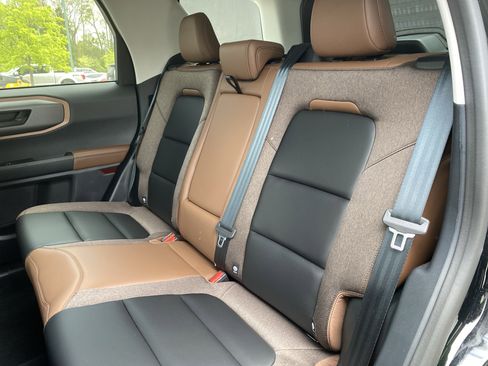 Used 2025 Ford Bronco Sport Outer Banks w/ Outer Banks Tech Package+ image 9