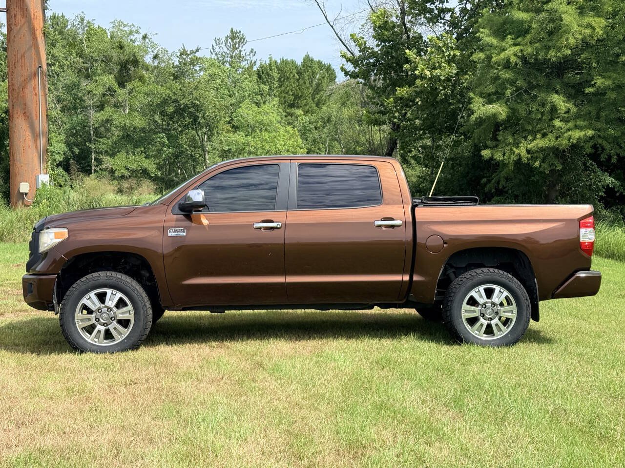 Used 2017 Toyota Tundra 1794 Edition AWD/4WD image 2