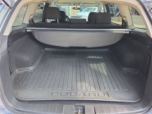 Used 2014 Subaru Outback 2.5i Premium AWD/4WD image 19