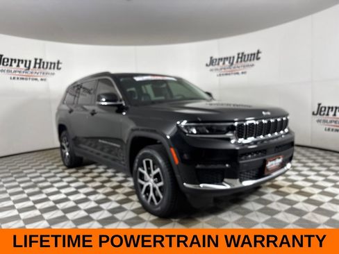 Used 2023 Jeep Grand Cherokee L Limited w/ Trailer Tow Group (B) AWD/4WD image 4