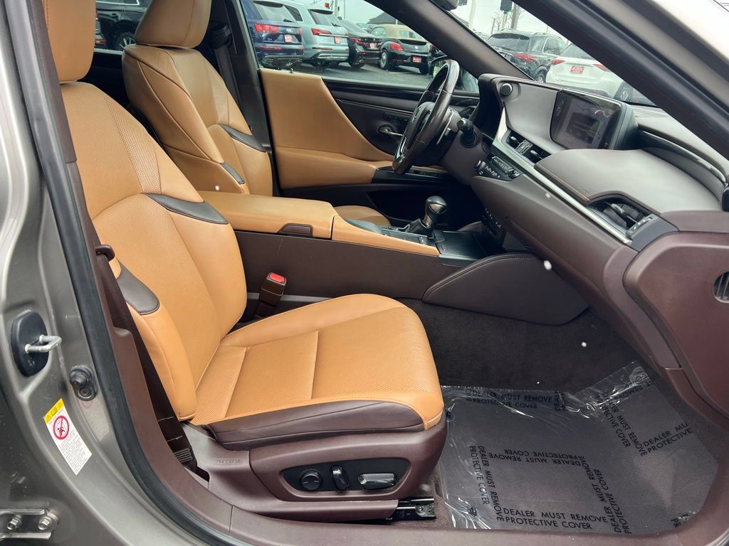 Used 2019 Lexus ES 350 w/ Premium Package FWD image 29