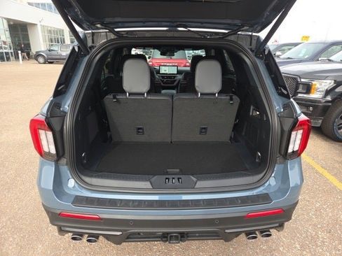 New 2026 Ford Explorer ST w/ Sun And Sound Package image 5