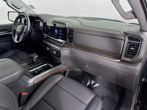 Certified 2025 GMC Sierra 1500 SLT w/ SLT Premium Plus Package AWD/4WD image 30