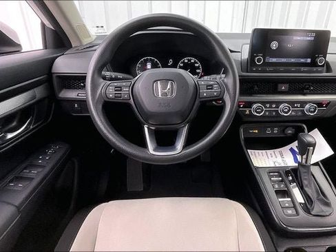 Certified 2024 Honda CR-V EX image 5