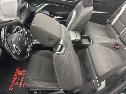Used 2022 Chevrolet Camaro LT image 32
