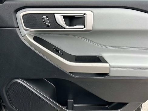 Used 2023 Ford Explorer XLT w/ Equipment Group 202A image 30