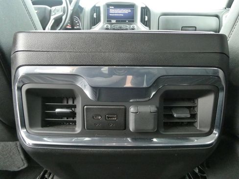 Certified 2022 Chevrolet Silverado 1500 LTZ w/ Z71 Off-Road Package AWD/4WD image 20