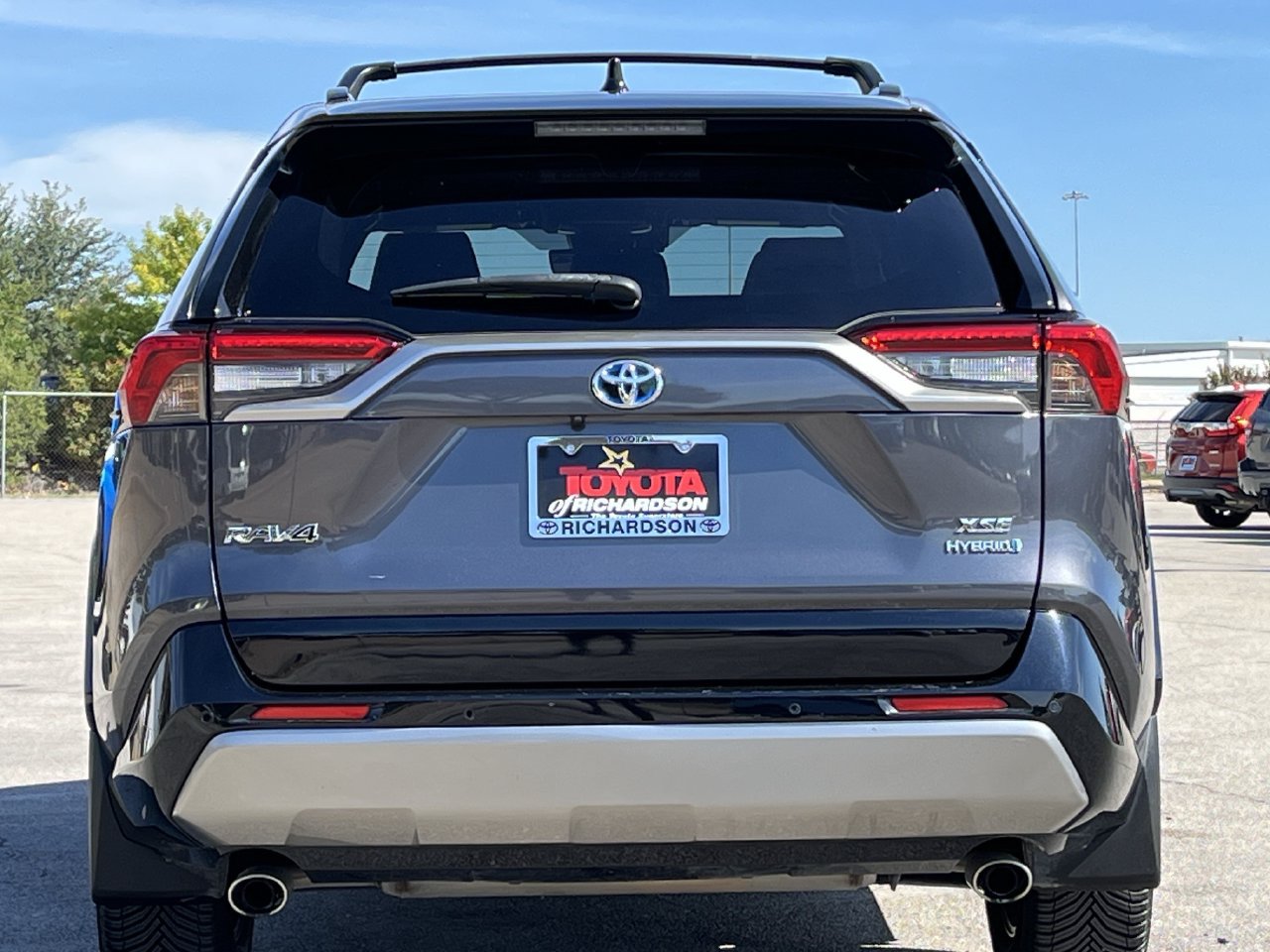 Used 2023 Toyota RAV4 XSE AWD/4WD image 5
