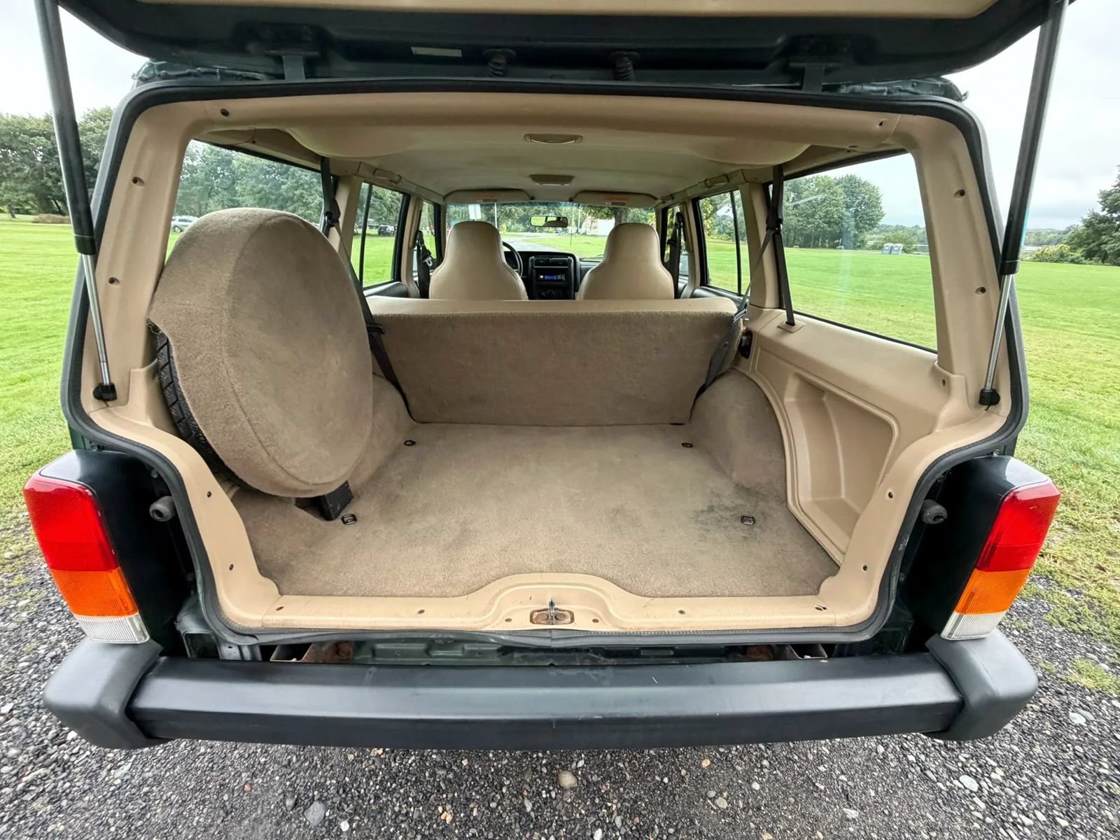 Used 1999 Jeep Cherokee 4WD 4-Door image 38
