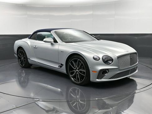 Certified 2023 Bentley Continental GT Azure image 10