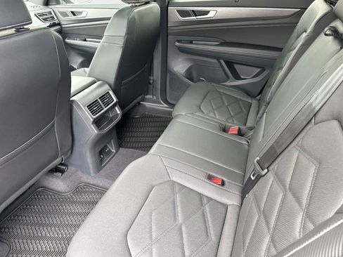 New 2026 Volkswagen Atlas Cross Sport SE image 14