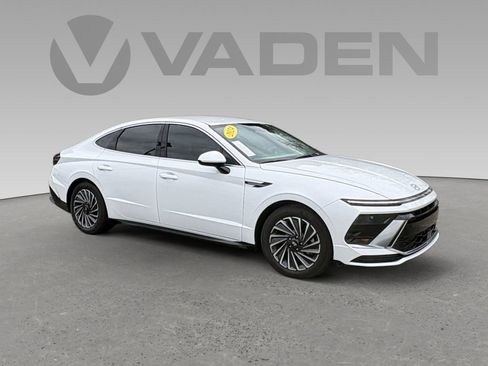 New 2024 Hyundai Sonata SEL image 1