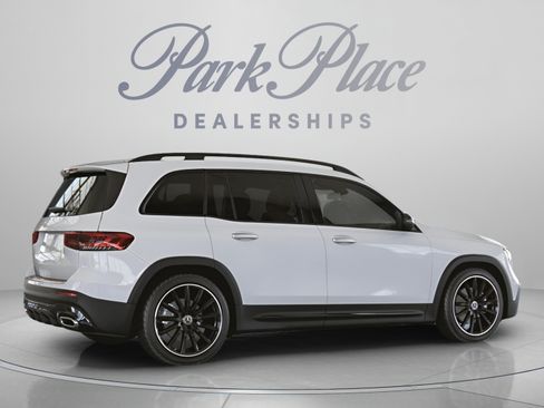 Certified 2023 Mercedes-Benz GLB 250 image 23