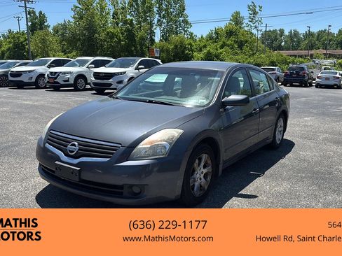 Used 2009 Nissan Altima 2.5 S w/ Convenience Plus Pkg FWD image 1