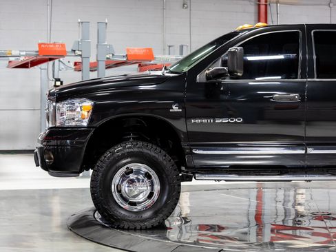Used 2006 Dodge Ram 3500 Truck Laramie w/ Protection Group AWD/4WD image 15