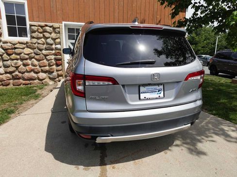 Used 2020 Honda Pilot EX image 5