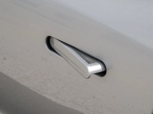 Used 2017 Jaguar F-TYPE Coupe RWD image 30