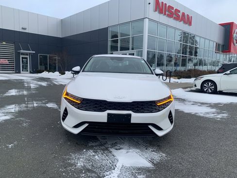 Used 2022 Kia K5 LXS image 2