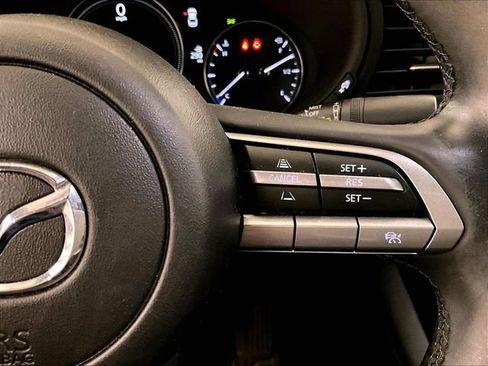 Used 2022 MAZDA MAZDA3 s FWD image 18