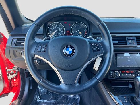 Used 2011 BMW 328i Convertible image 11