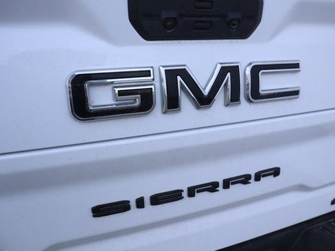Certified 2024 GMC Sierra 2500 AT4X image 9