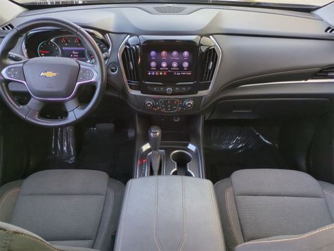 Used 2020 Chevrolet Traverse LT image 15