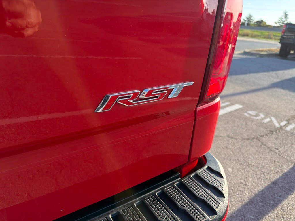 Used 2022 Chevrolet Silverado 1500 RST AWD/4WD image 14