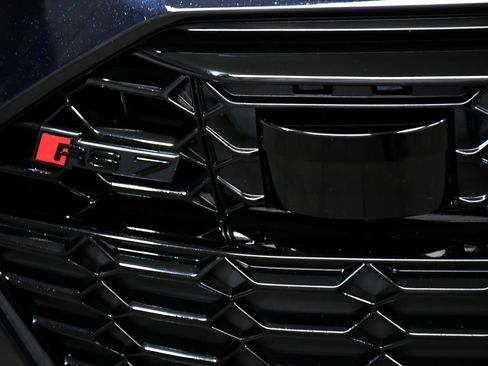 Used 2023 Audi RS 7 Sportback w/ Black Optic Package image 94