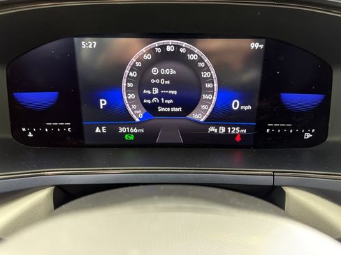 Used 2023 Volkswagen Taos SE FWD image 15