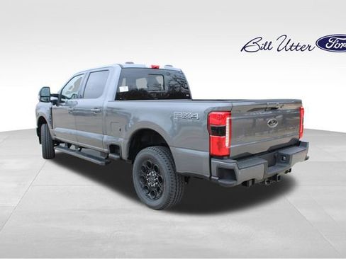 New 2026 Ford F250 Lariat w/ Black Appearance Package image 4