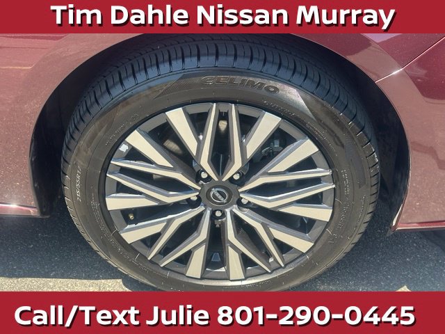 Used 2025 Nissan Altima 2.5 SV AWD/4WD image 14