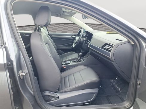 Used 2024 Volkswagen Jetta SE image 18