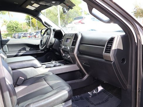 Used 2018 Ford Expedition XLT w/ Equipment Group 201A image 24