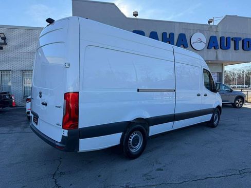 Used 2023 Mercedes-Benz Sprinter 2500 image 4