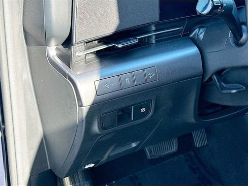 Used 2025 Hyundai Kona SEL FWD image 10