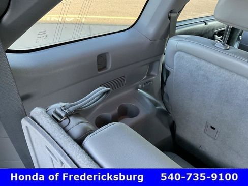 Used 2015 Toyota Highlander Limited AWD/4WD image 19