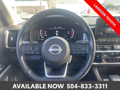 Used 2023 Nissan Pathfinder Platinum w/ Cargo Package AWD/4WD image 23