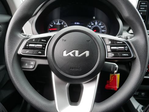 Certified 2023 Kia Seltos LX image 25