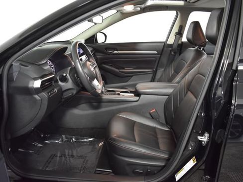 Certified 2024 Nissan Altima 2.5 SR w/ SR Premium Package AWD/4WD image 11