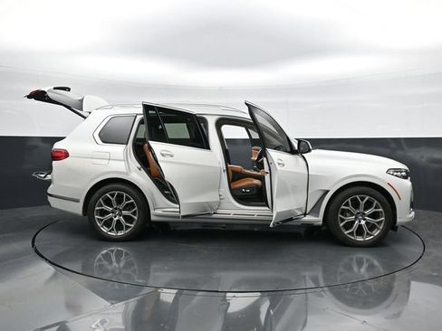 Used 2020 BMW X7 xDrive40i w/ Luxury Seating Package AWD/4WD image 51