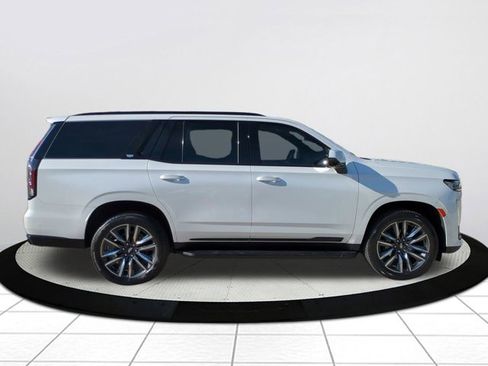 Used 2022 Cadillac Escalade Sport image 2